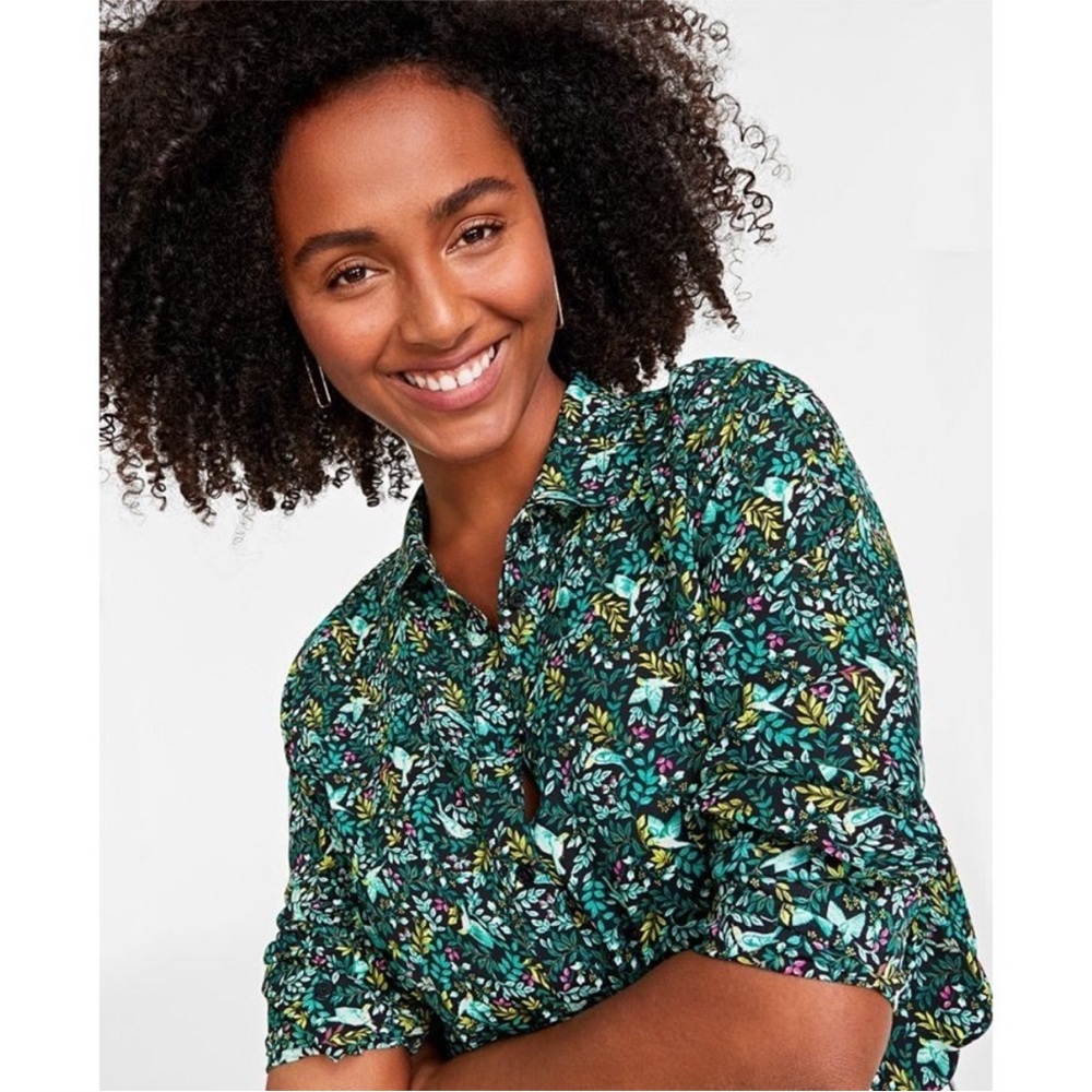 ON 34th Women's Floral Button Down Shirt - Green
